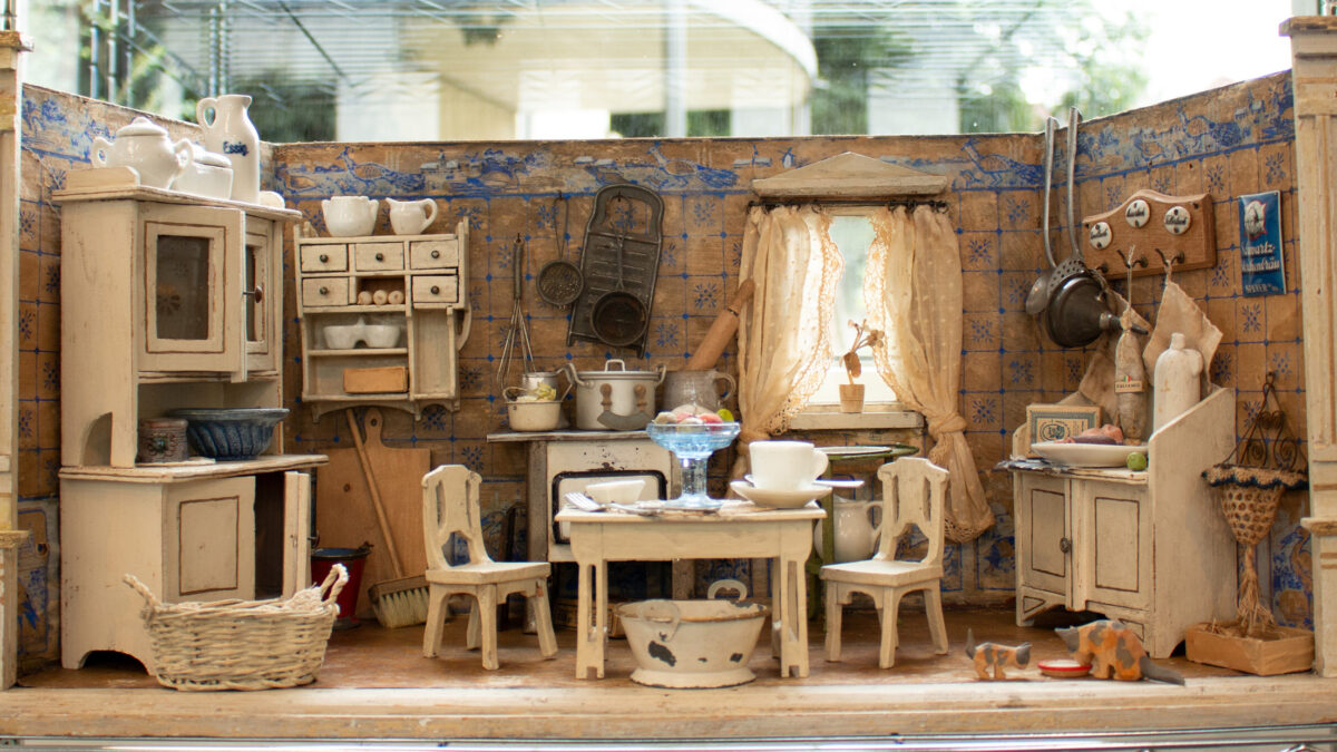 Kitchen dollhouse Moritz Gottschalk